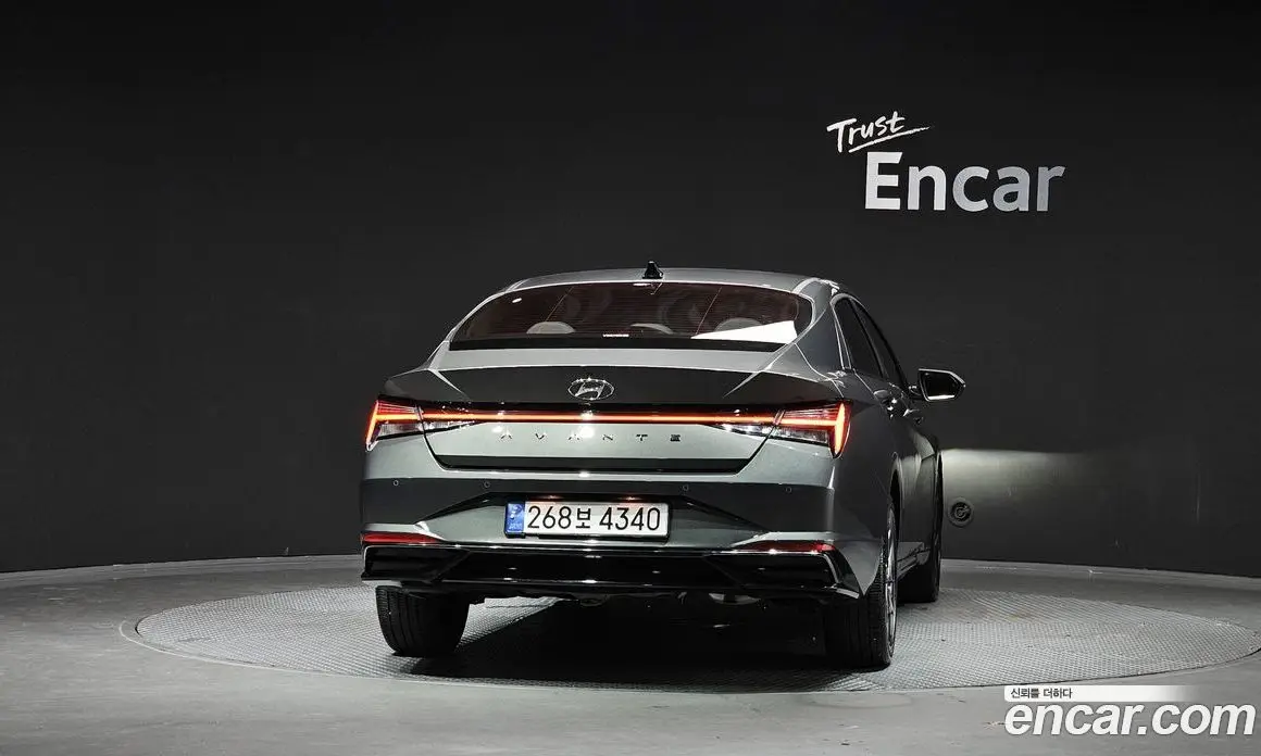 Hyundai Avante 2022 1.6 автомат (гидро), фото 4