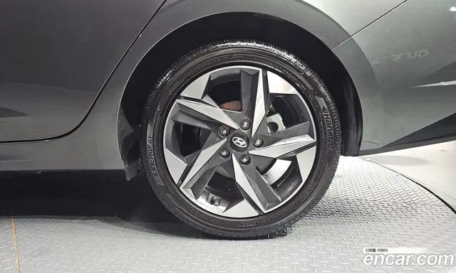 Hyundai Avante 2022 1.6 автомат (гидро), миниатюра 7