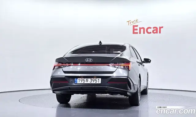 Hyundai Avante 2024 1.6 автомат (гидро), миниатюра 4 Hyundai Avante 2024 1.6 автомат (гидро), миниатюра 4