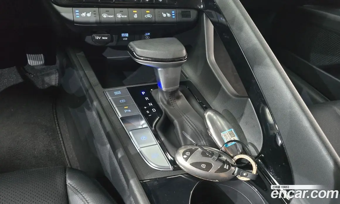 Hyundai Avante 2024 1.6 автомат (гидро), фото 11