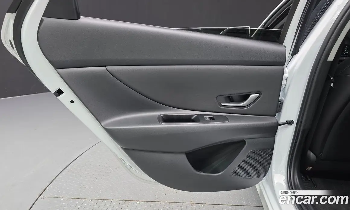 Hyundai Avante 2025 1.6 автомат (гидро), фото 15