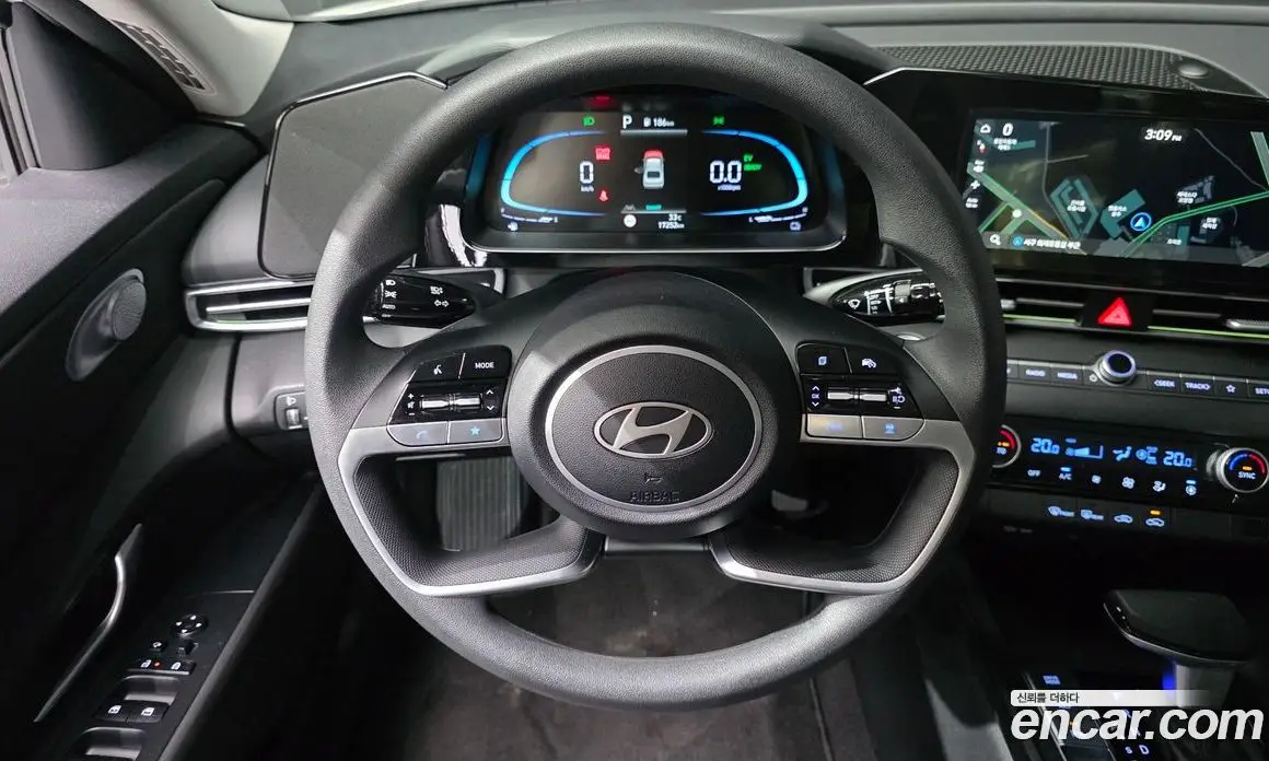 Hyundai Avante 2025 1.6 автомат (гидро), фото 19