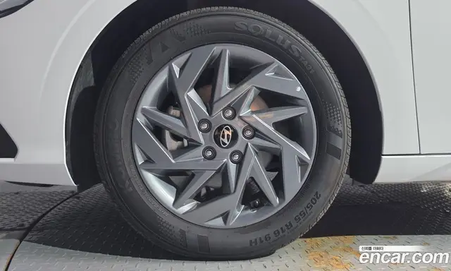 Hyundai Avante 2025 1.6 автомат (гидро), миниатюра 5