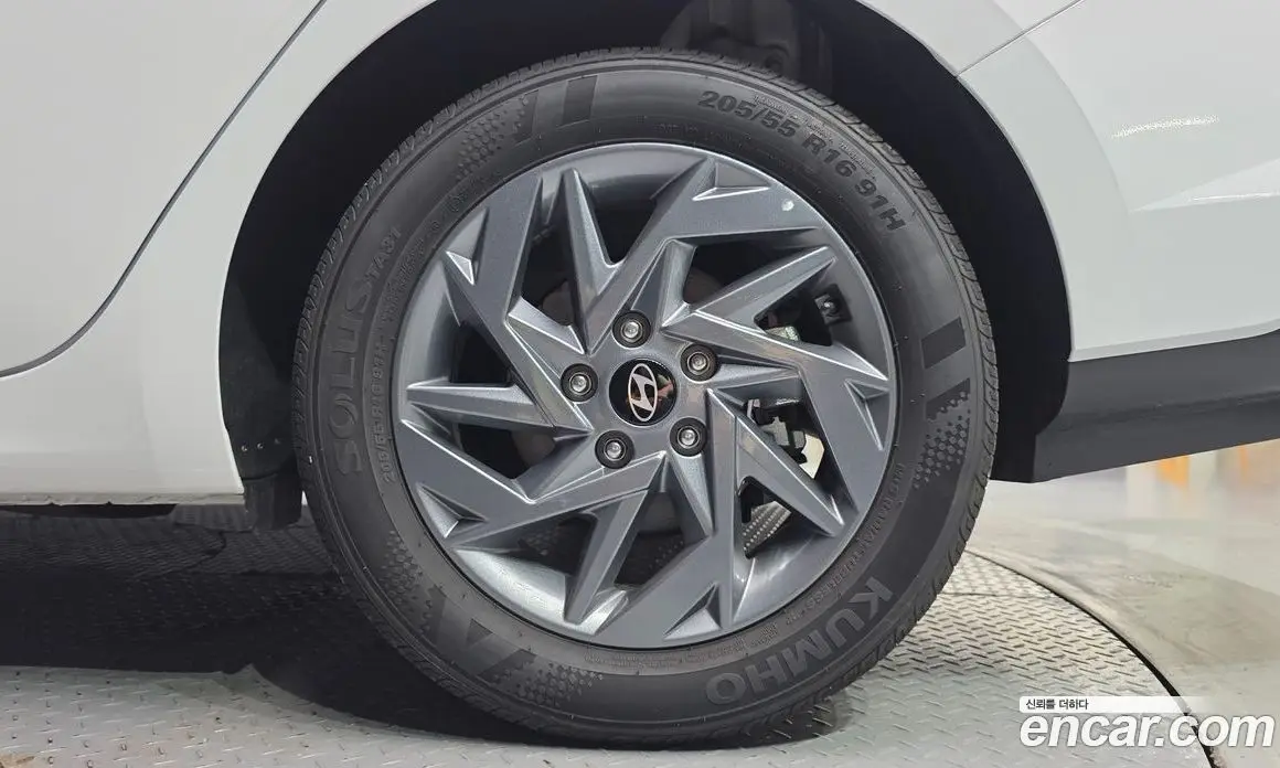 Hyundai Avante 2025 1.6 автомат (гидро), фото 7