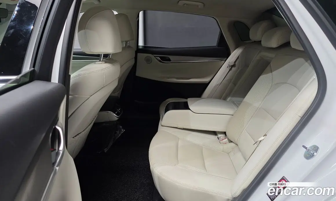 Hyundai Grandeur 2022 3.3 автомат (гидро), фото 18