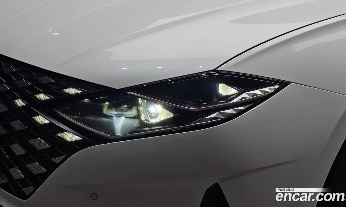 Hyundai Grandeur 2022 3.3 автомат (гидро), фото 8