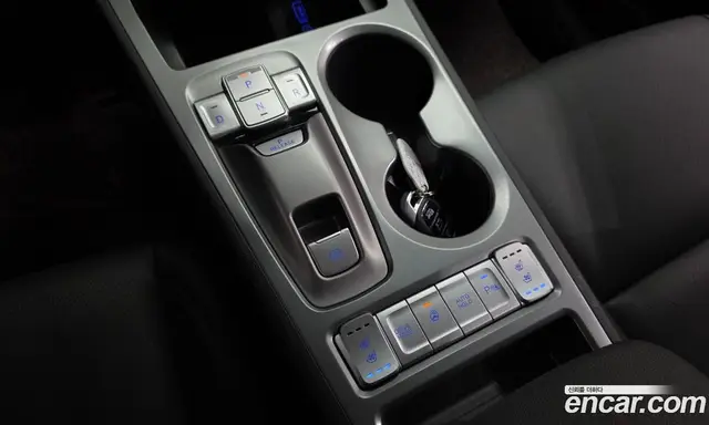 Hyundai Kona 2019 0.2 автомат (гидро), миниатюра 12