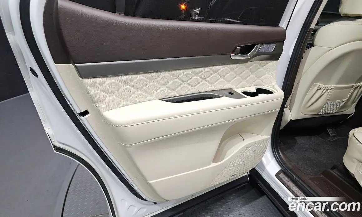 Hyundai Palisade 2021 3.8 автомат (гидро), фото 15