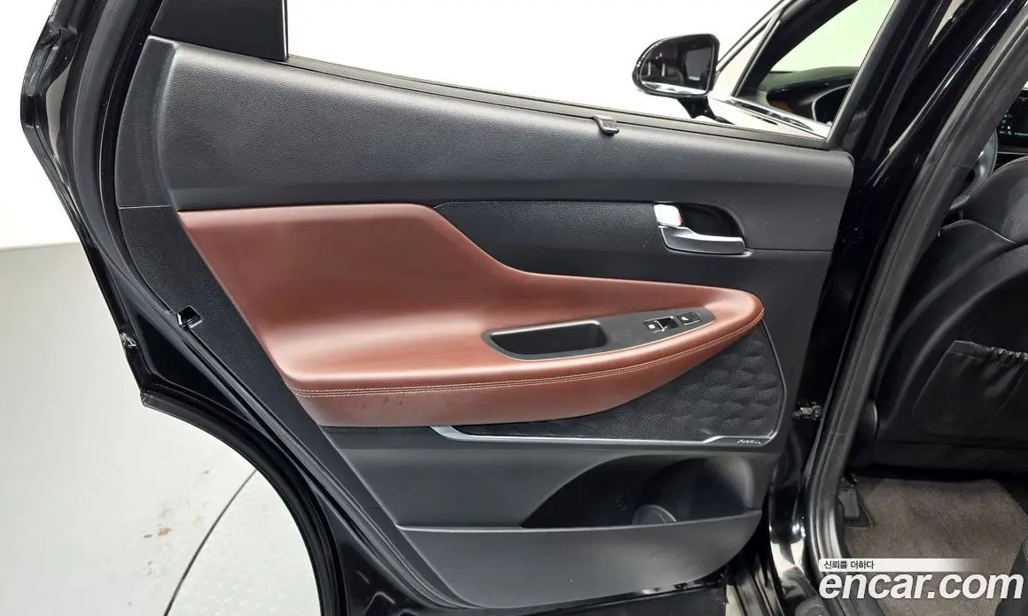 Hyundai Santa Fe 2019 2.2 автомат (гидро), фото 15 Hyundai Santa Fe 2019 2.2 автомат (гидро), фото 15