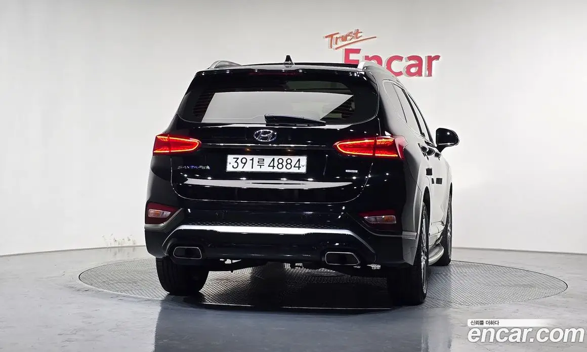 Hyundai Santa Fe 2019 2.2 автомат (гидро), фото 4 Hyundai Santa Fe 2019 2.2 автомат (гидро), фото 4