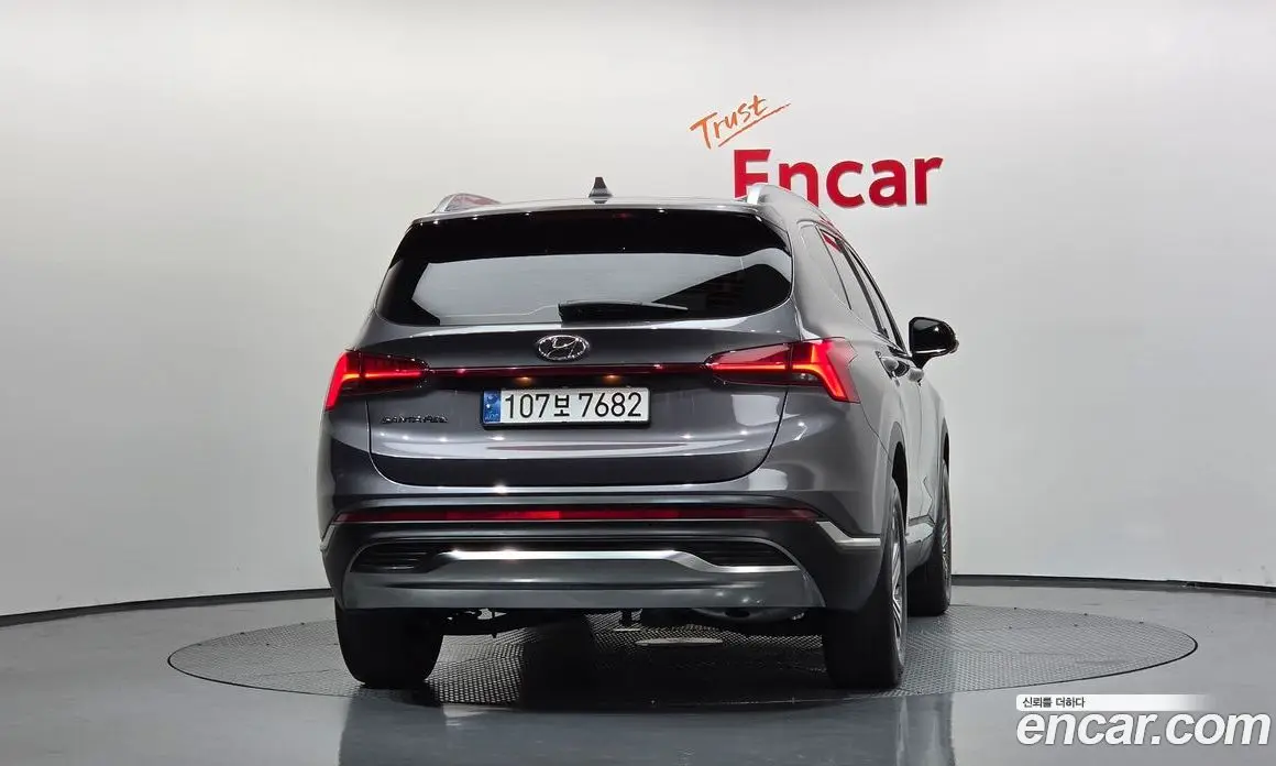 Hyundai Santa Fe 2023 2.5 автомат (гидро), фото 4 Hyundai Santa Fe 2023 2.5 автомат (гидро), фото 4