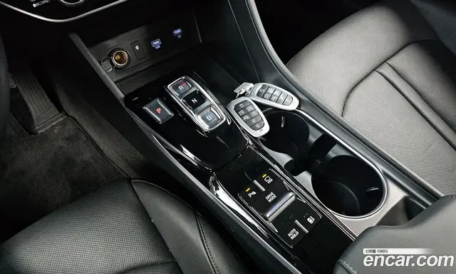 Hyundai Sonata 2023 2.0 автомат (гидро), миниатюра 12
