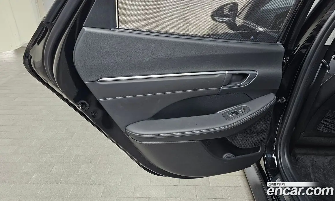 Hyundai Sonata 2023 2.0 автомат (гидро), фото 15