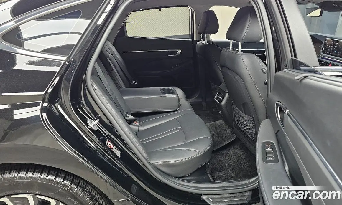 Hyundai Sonata 2023 2.0 автомат (гидро), фото 18
