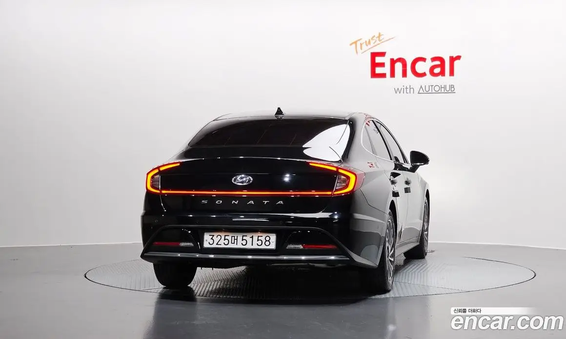 Hyundai Sonata 2023 2.0 автомат (гидро), фото 4
