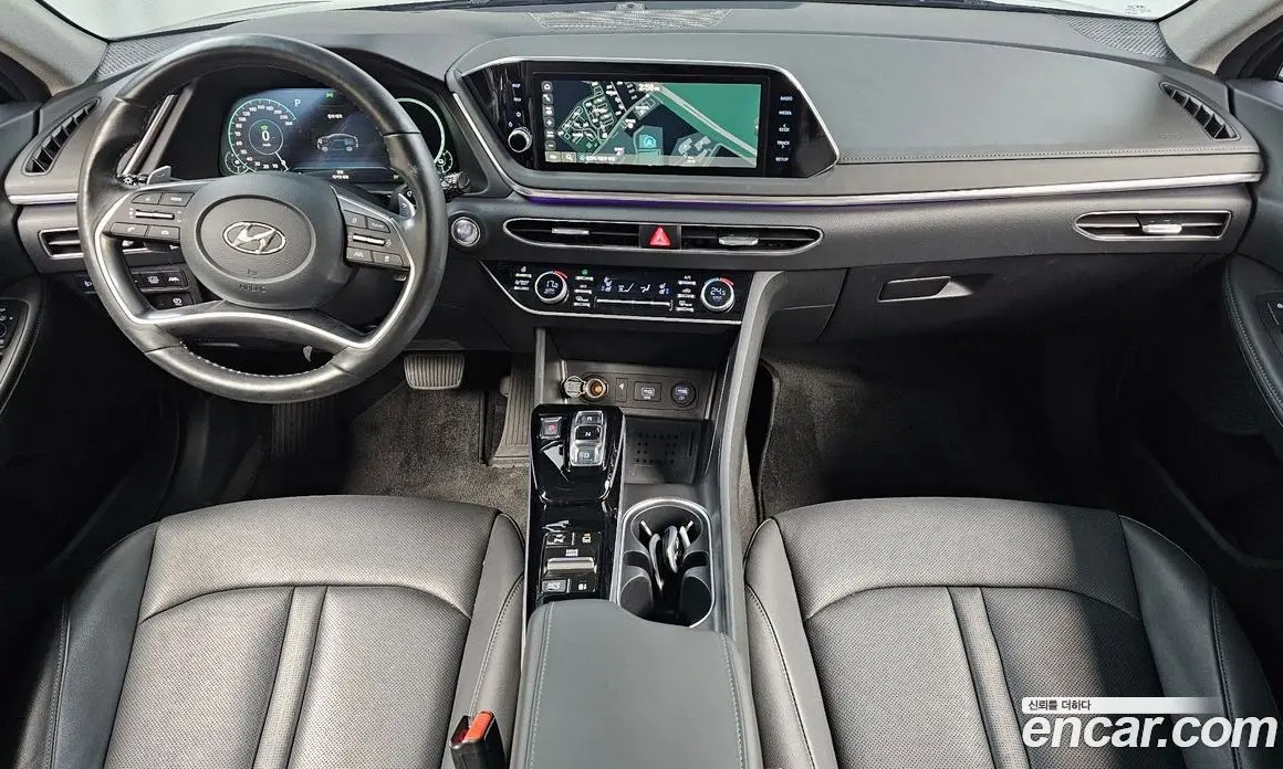 Hyundai Sonata 2023 2.0 автомат (гидро), фото 10