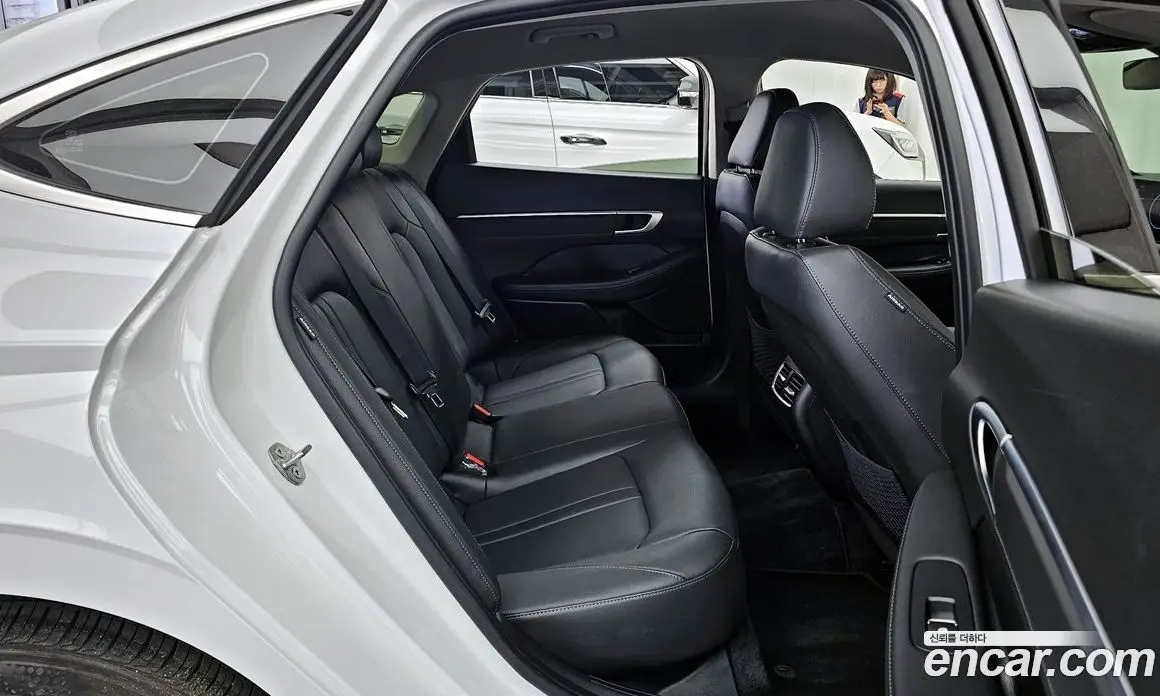 Hyundai Sonata 2024 2.0 автомат (гидро), фото 18