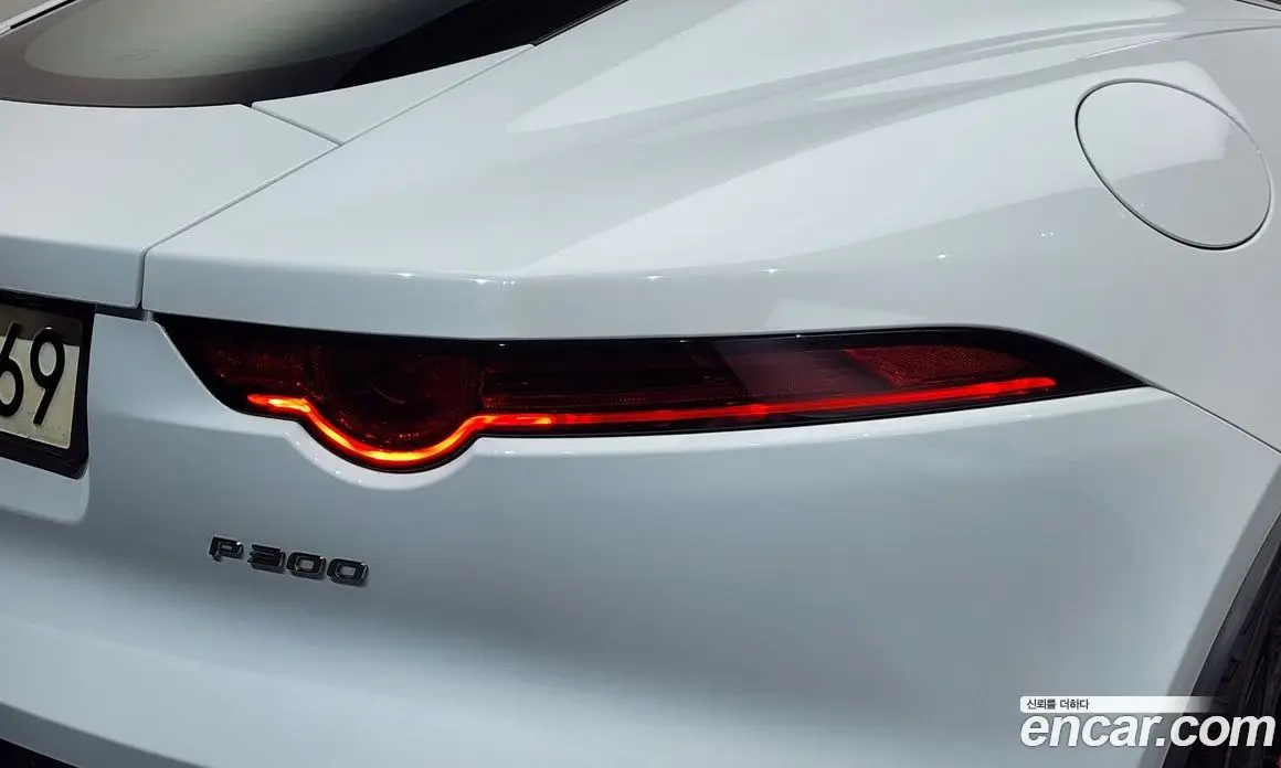 Jaguar F-Type 2019 2.0 автомат (гидро), фото 9 Jaguar F-Type 2019 2.0 автомат (гидро), фото 9