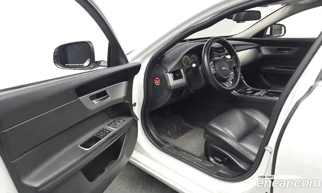 Jaguar XF 2017 2.0 автомат (гидро), миниатюра 12