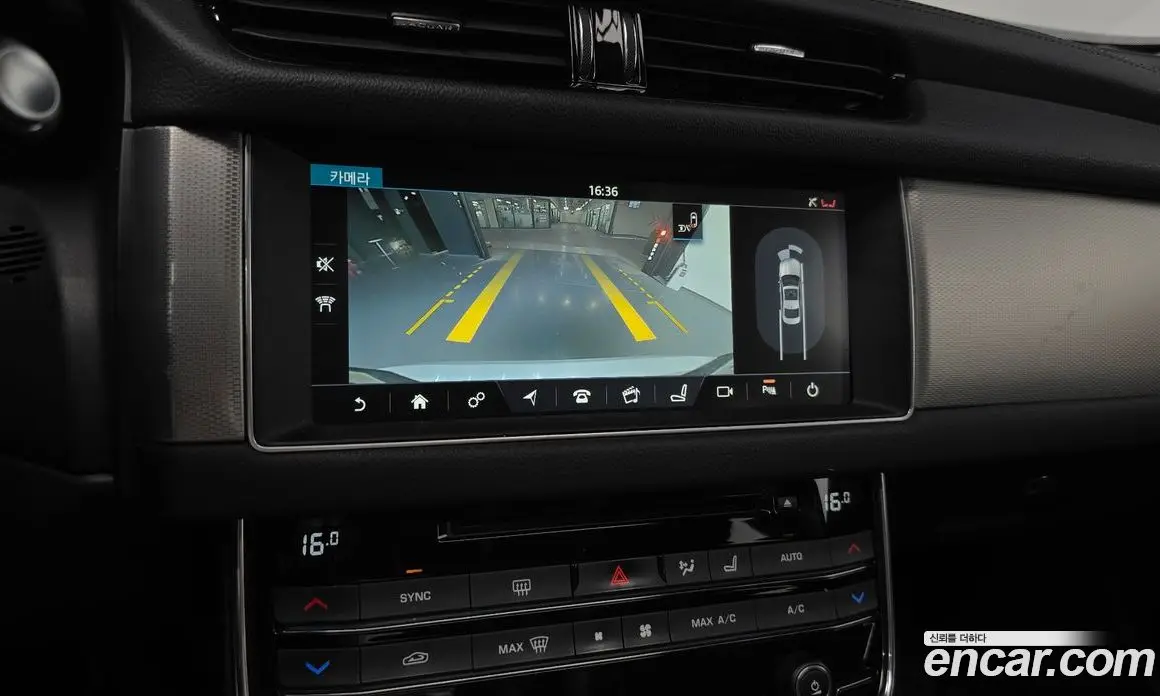 Jaguar XF 2017 2.0 автомат (гидро), фото 20 Jaguar XF 2017 2.0 автомат (гидро), фото 20