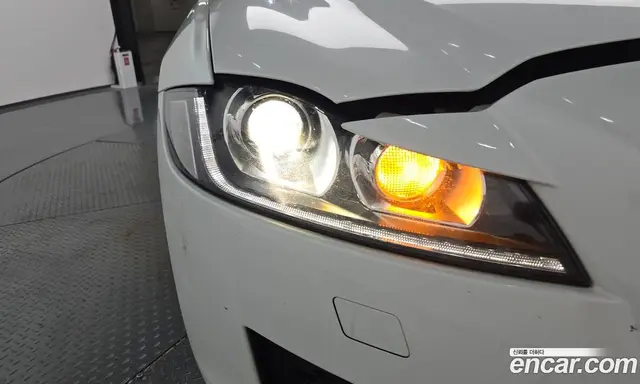Jaguar XF 2017 2.0 автомат (гидро), миниатюра 7 Jaguar XF 2017 2.0 автомат (гидро), миниатюра 7