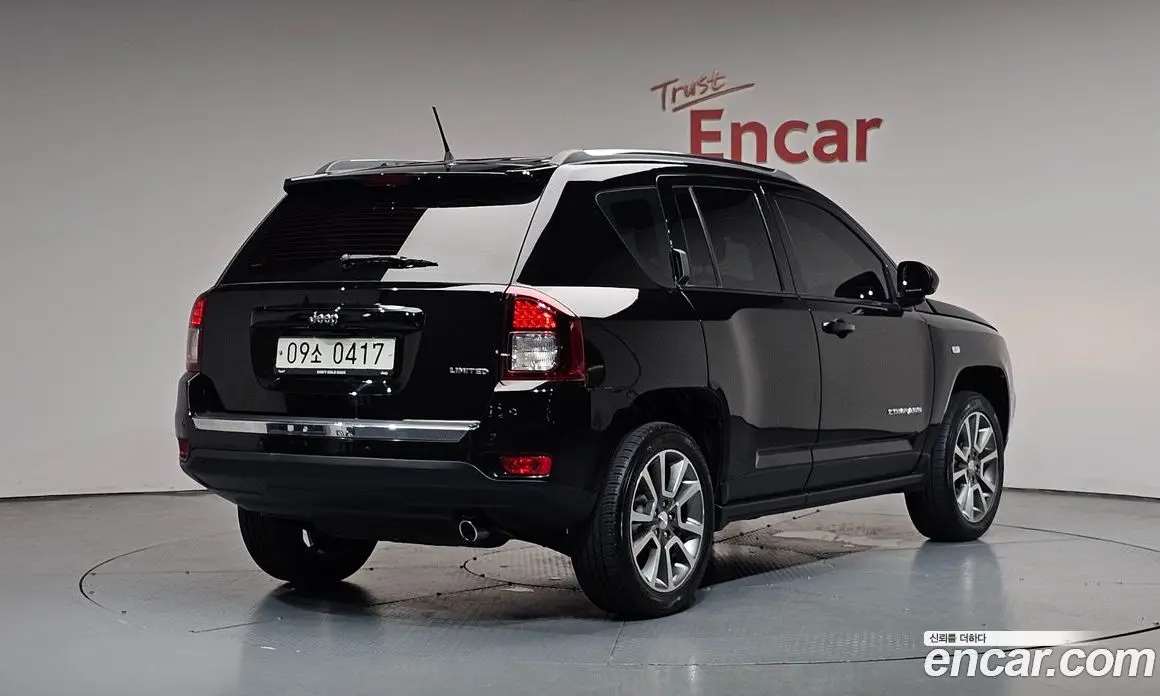 Jeep Compass 2016 2.4 автомат (гидро), фото 1 Jeep Compass 2016 2.4 автомат (гидро), фото 1