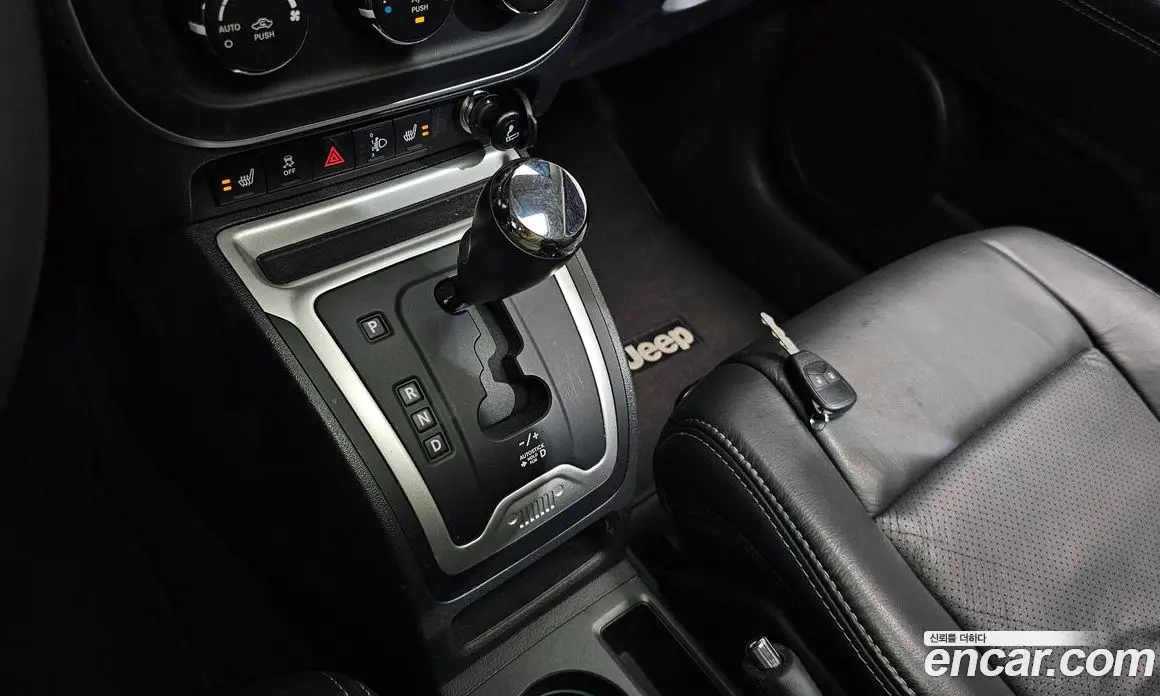Jeep Compass 2016 2.4 автомат (гидро), фото 11 Jeep Compass 2016 2.4 автомат (гидро), фото 11