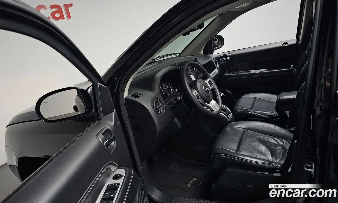 Jeep Compass 2016 2.4 автомат (гидро), фото 12 Jeep Compass 2016 2.4 автомат (гидро), фото 12
