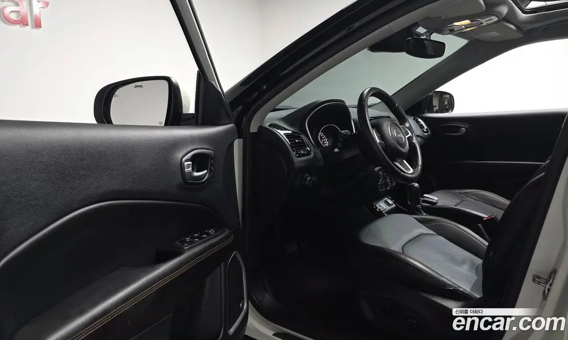 Jeep Compass 2021 2.4 автомат (гидро), фото 12