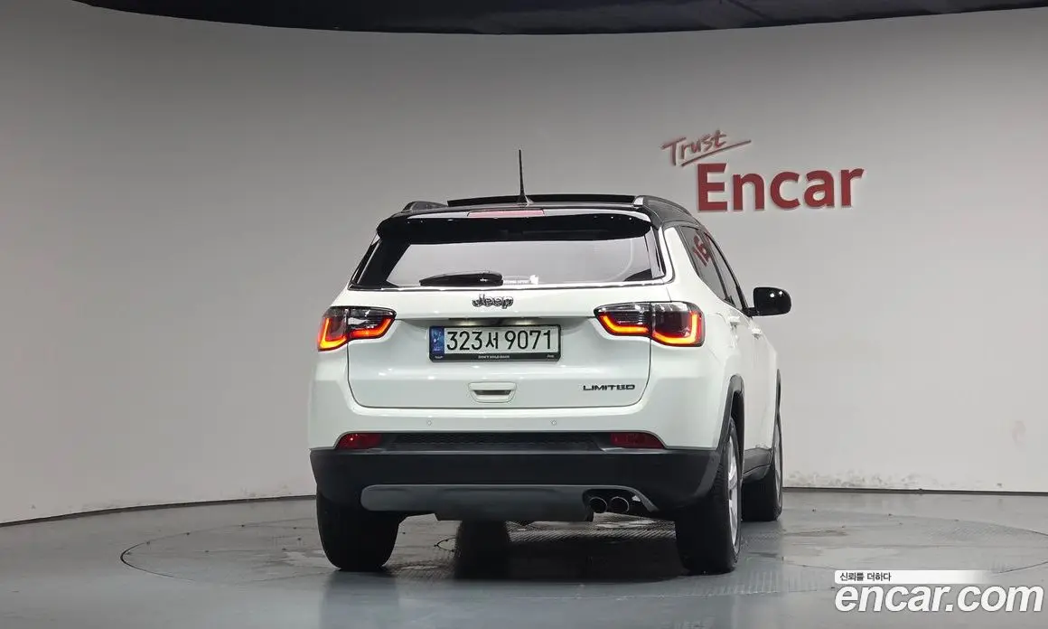 Jeep Compass 2021 2.4 автомат (гидро), фото 3
