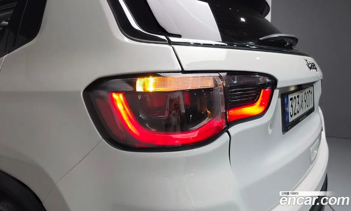 Jeep Compass 2021 2.4 автомат (гидро), фото 8