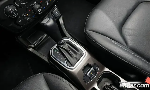 Jeep Renegade 2020 2.4 автомат (гидро), миниатюра 12