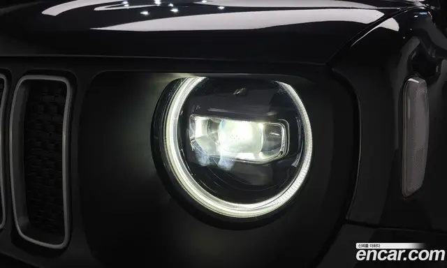 Jeep Renegade 2023 1.3 автомат (гидро), миниатюра 7 Jeep Renegade 2023 1.3 автомат (гидро), миниатюра 7