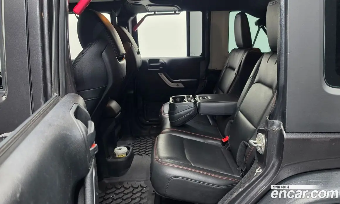 Jeep Wrangler 2016 3.6 автомат (гидро), фото 17 Jeep Wrangler 2016 3.6 автомат (гидро), фото 17