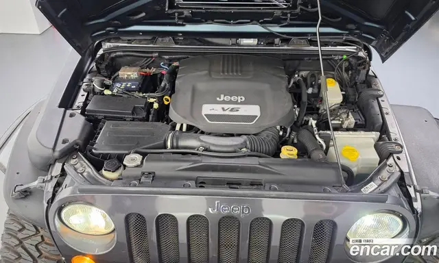 Jeep Wrangler 2016 3.6 автомат (гидро), миниатюра 6 Jeep Wrangler 2016 3.6 автомат (гидро), миниатюра 6