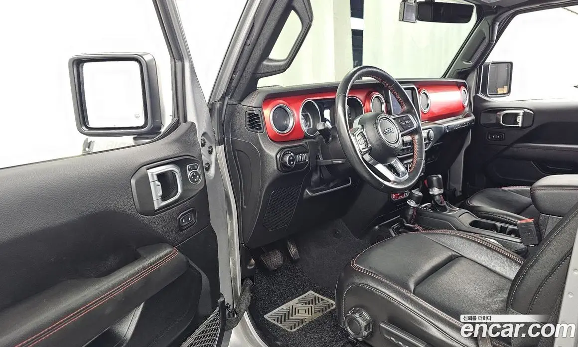 Jeep Wrangler 2021 2.0 автомат (гидро), фото 13 Jeep Wrangler 2021 2.0 автомат (гидро), фото 13