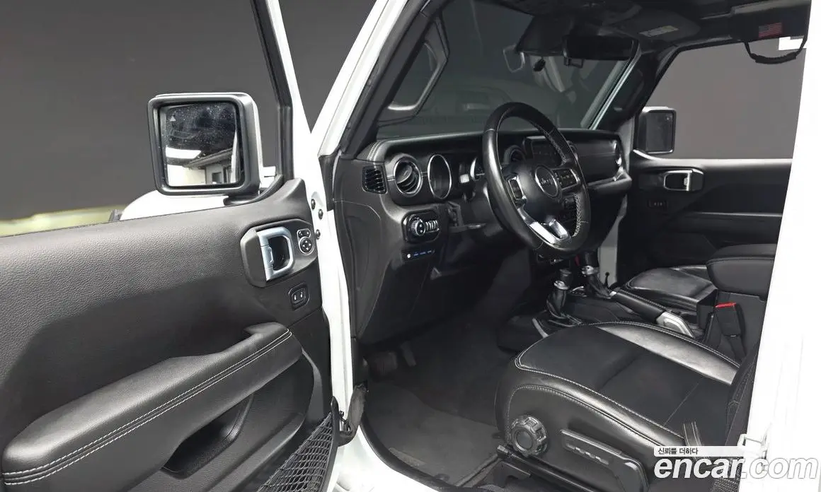 Jeep Wrangler 2021 2.0 автомат (гидро), фото 13 Jeep Wrangler 2021 2.0 автомат (гидро), фото 13