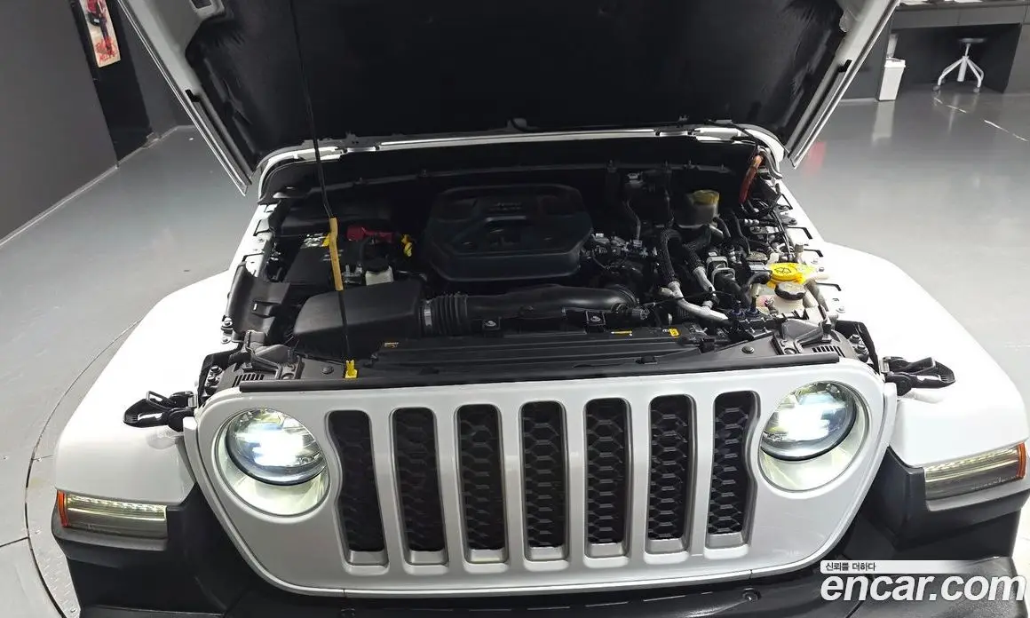 Jeep Wrangler 2021 2.0 автомат (гидро), фото 6 Jeep Wrangler 2021 2.0 автомат (гидро), фото 6