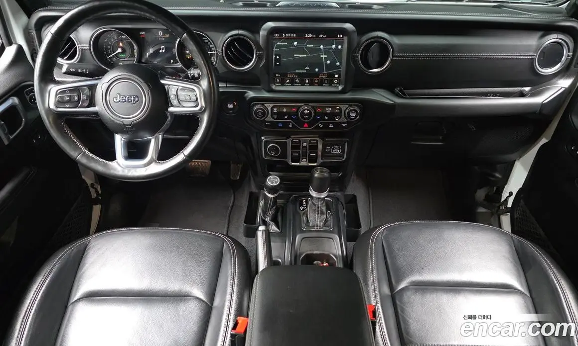 Jeep Wrangler 2021 2.0 автомат (гидро), фото 10 Jeep Wrangler 2021 2.0 автомат (гидро), фото 10