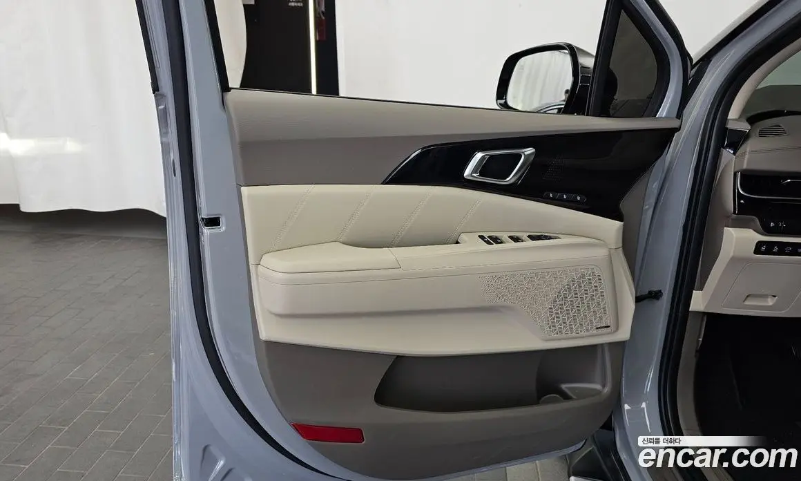 Kia Carnival 2024 1.6 автомат (гидро), фото 14