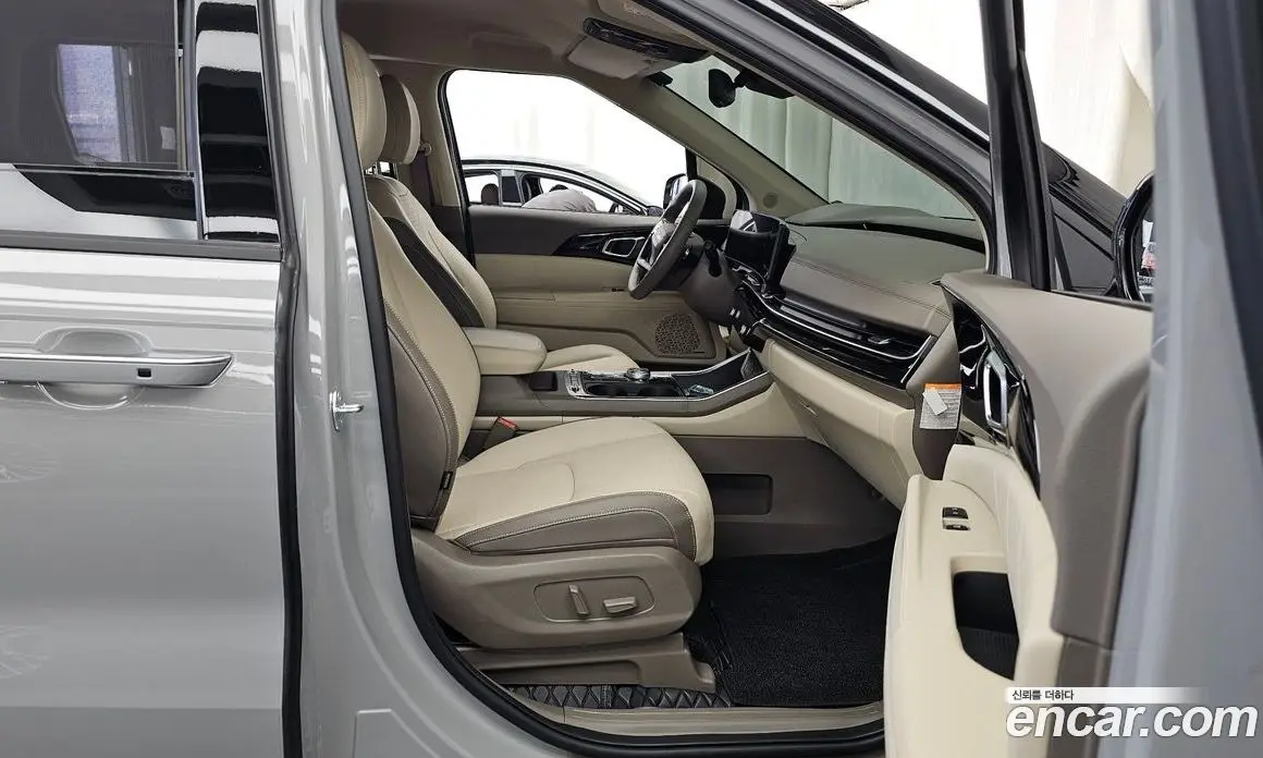 Kia Carnival 2024 1.6 автомат (гидро), фото 17