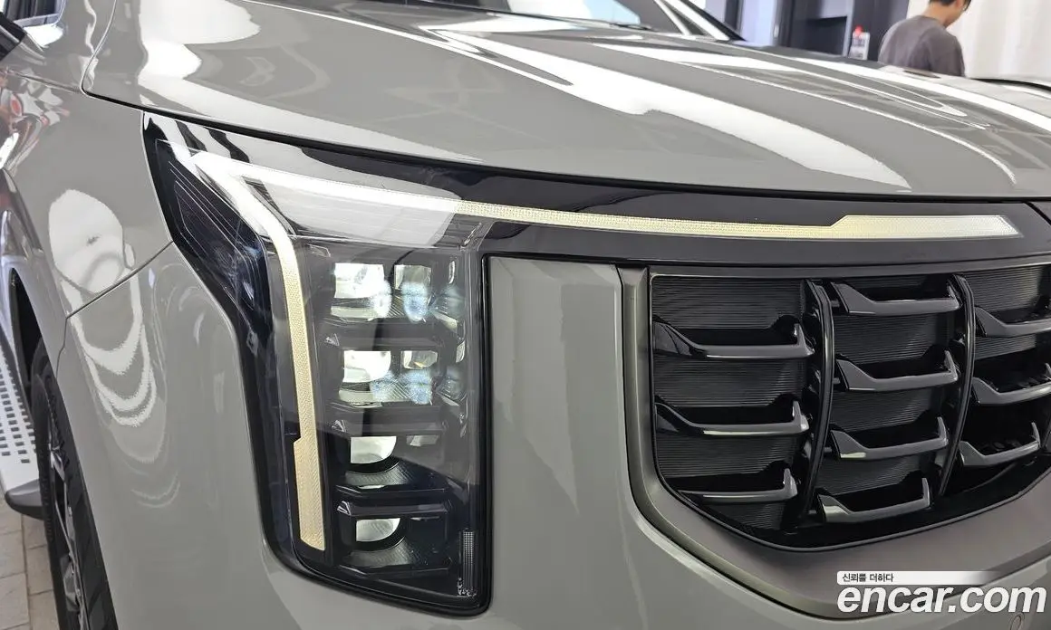 Kia Carnival 2024 1.6 автомат (гидро), фото 8