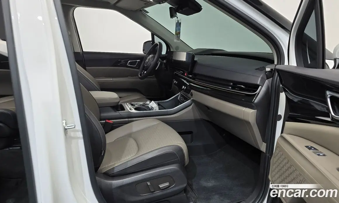 Kia Carnival 2024 1.6 автомат (гидро), фото 16 Kia Carnival 2024 1.6 автомат (гидро), фото 16