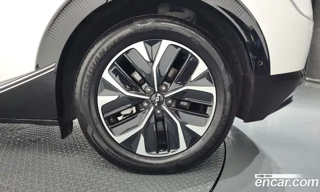 Kia EV6 2022 0.1 автомат (гидро), миниатюра 7 Kia EV6 2022 0.1 автомат (гидро), миниатюра 7
