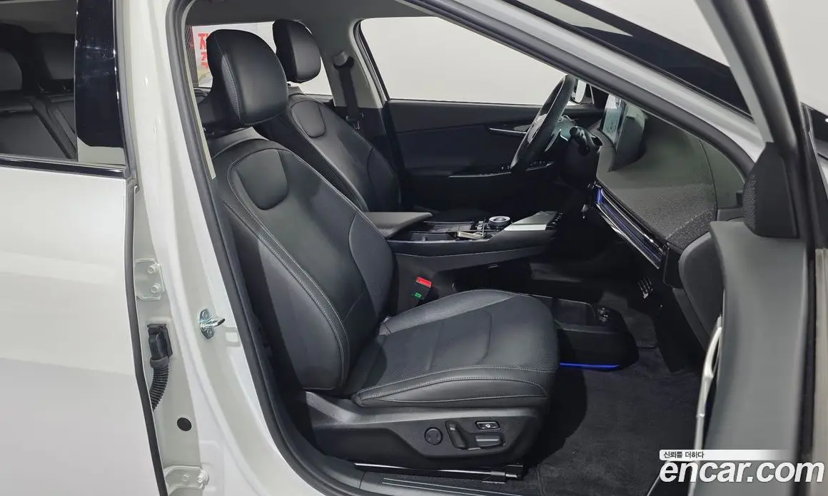 Kia EV6 2024 0.1 автомат (гидро), фото 16 Kia EV6 2024 0.1 автомат (гидро), фото 16