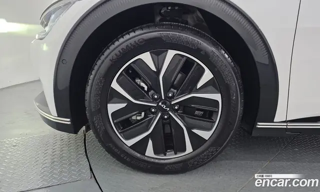 Kia EV6 2024 0.1 автомат (гидро), миниатюра 5 Kia EV6 2024 0.1 автомат (гидро), миниатюра 5