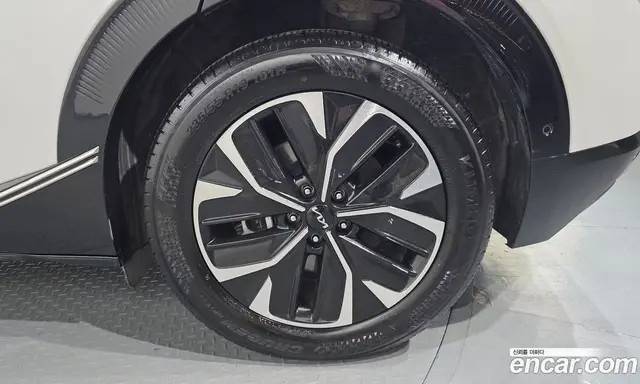 Kia EV6 2024 0.1 автомат (гидро), миниатюра 7 Kia EV6 2024 0.1 автомат (гидро), миниатюра 7