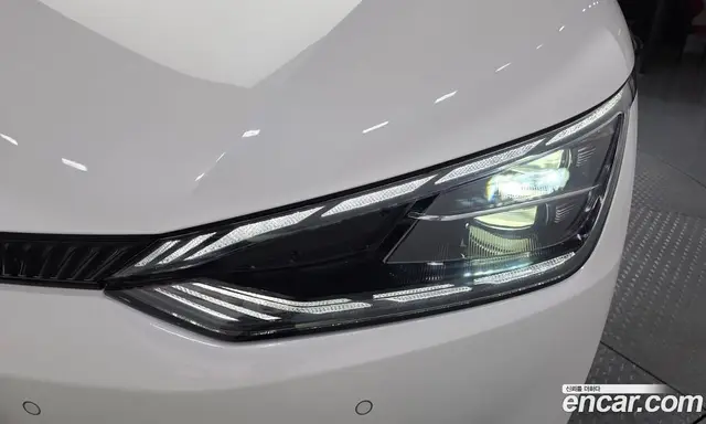 Kia EV6 2024 0.1 автомат (гидро), миниатюра 8 Kia EV6 2024 0.1 автомат (гидро), миниатюра 8