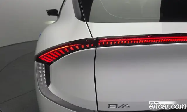 Kia EV6 2024 0.1 автомат (гидро), миниатюра 9 Kia EV6 2024 0.1 автомат (гидро), миниатюра 9