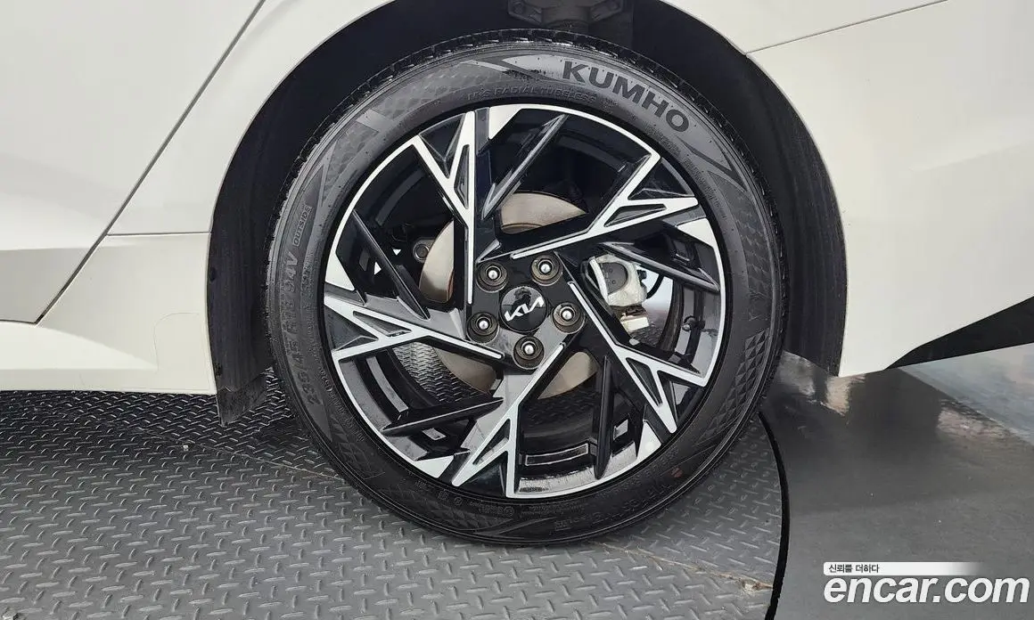 Kia K5 (Optima) 2024 2.0 автомат (гидро), фото 9